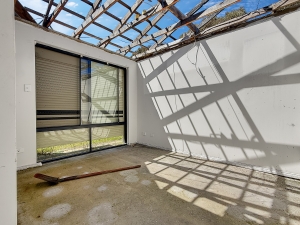 🔥 New Listing – Fire-Damaged Home with Huge Potential!